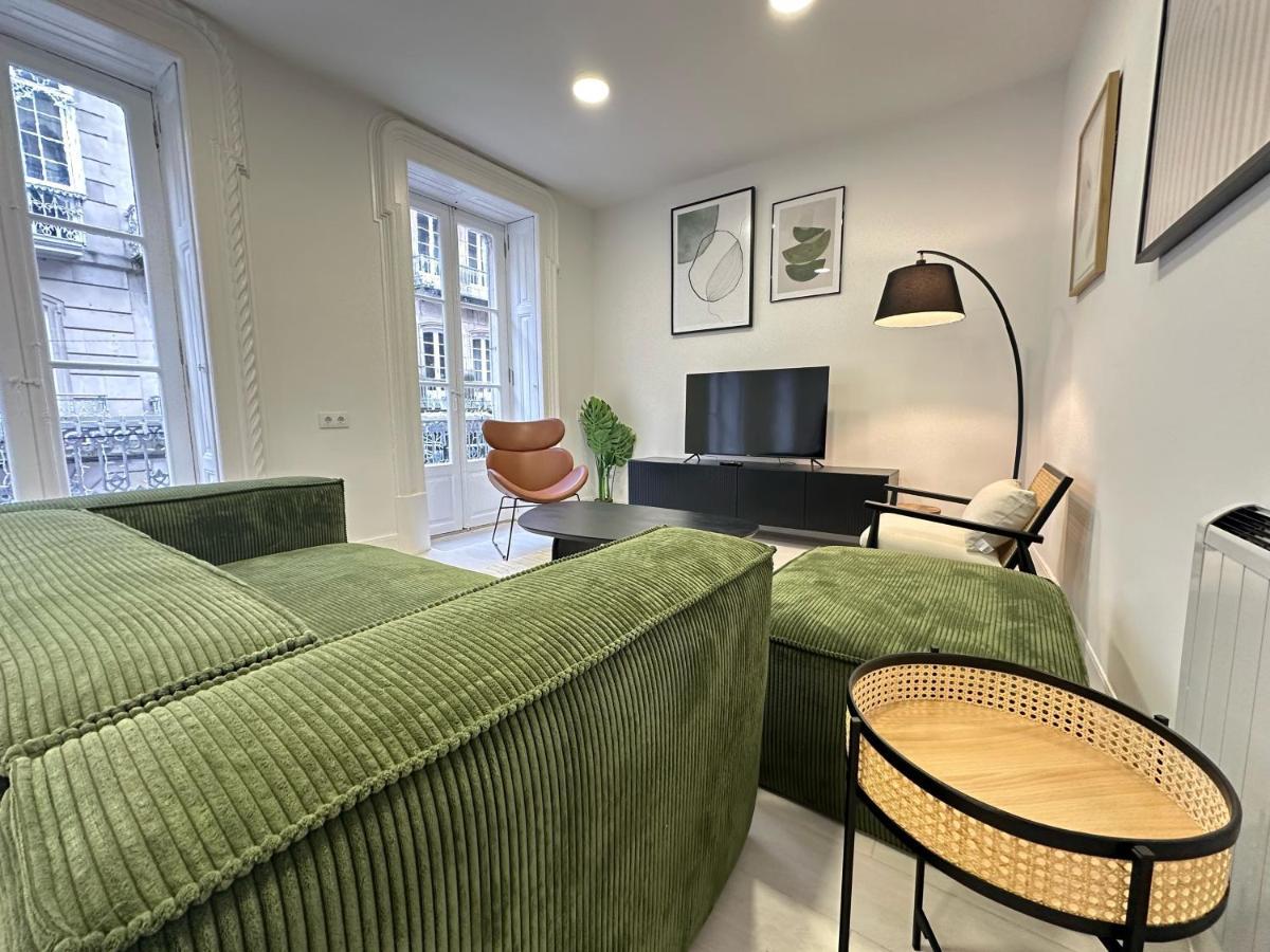 Elegante Hogar En El Centro Apartamento Vigo Exterior foto