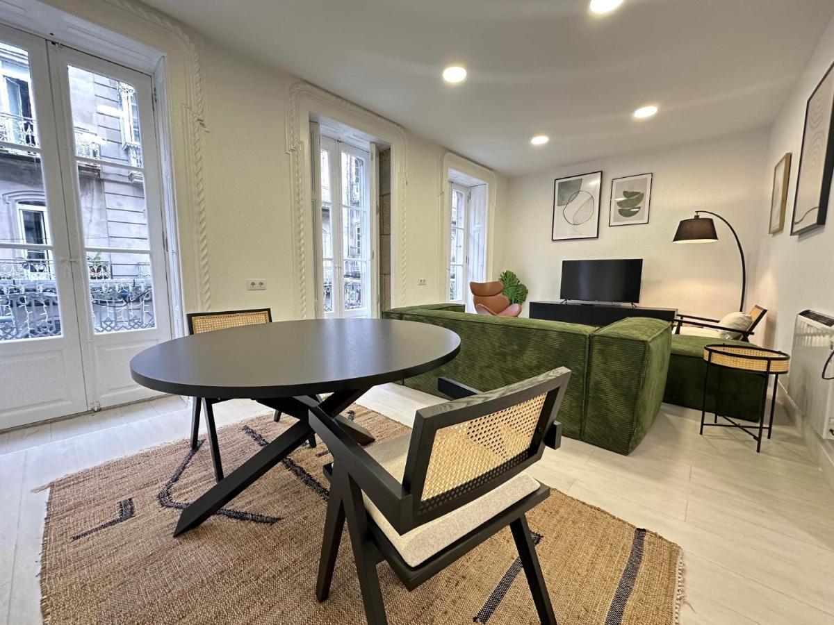 Elegante Hogar En El Centro Apartamento Vigo Exterior foto